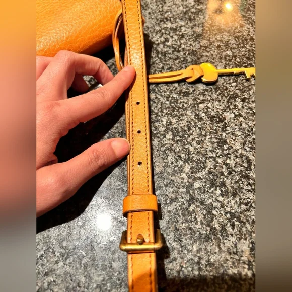 FOSSIL MAYA LEATHER CROSSBODY BAG - Picture 9 of 15